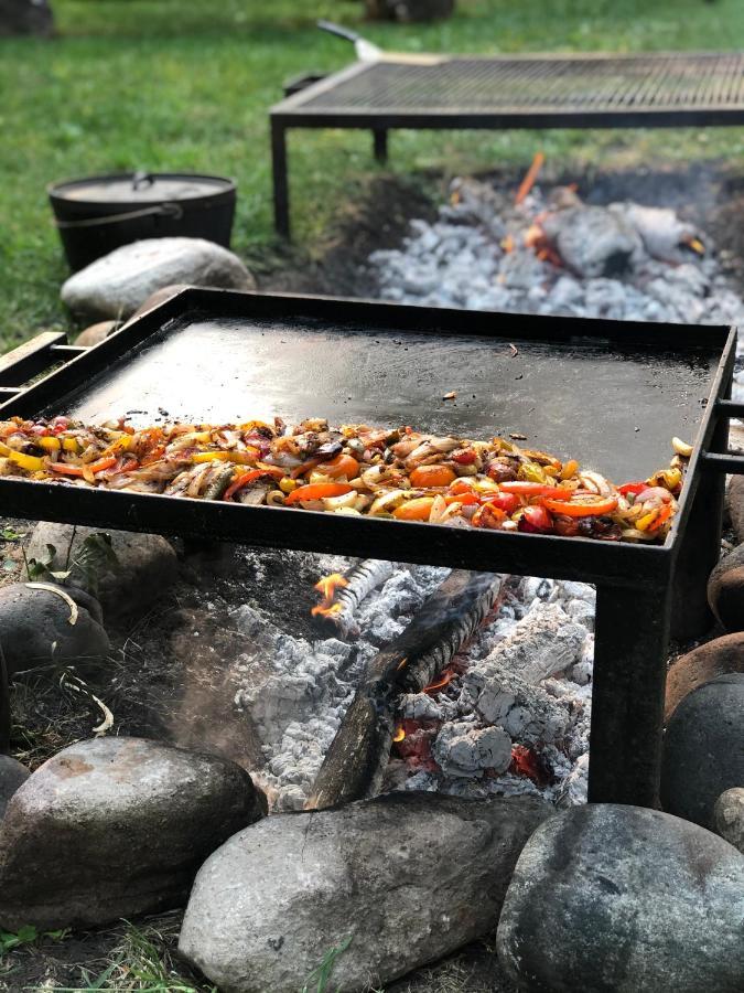 Bodhi Farms Hotel Боузман Екстериор снимка